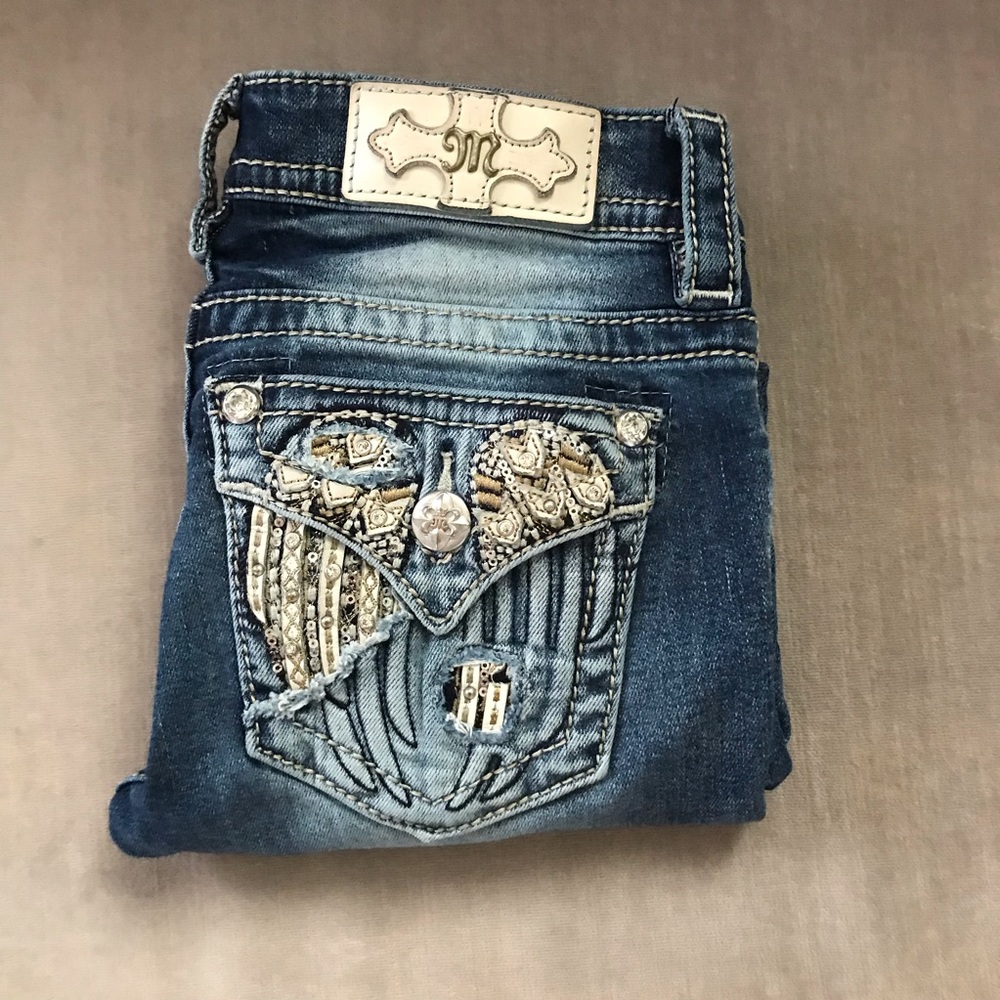 🚫SOLD LOCALLY🚫Miss Me Angel Wing Skinnies